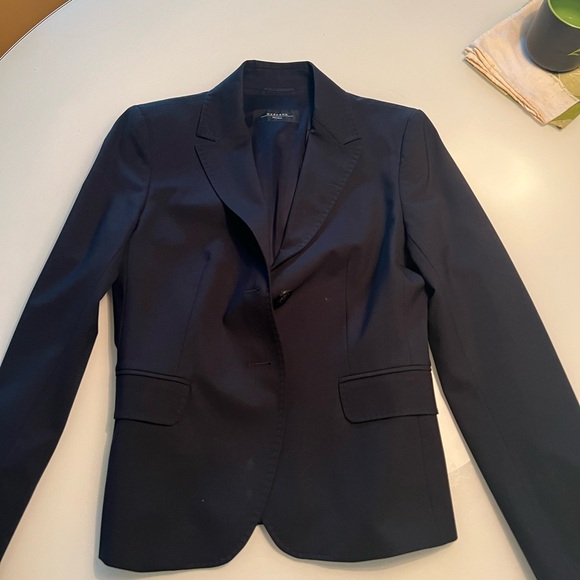 Weekend Max Mara Rarely Worn Navy Wool Blazer from 2012 - Picture 5 of 5